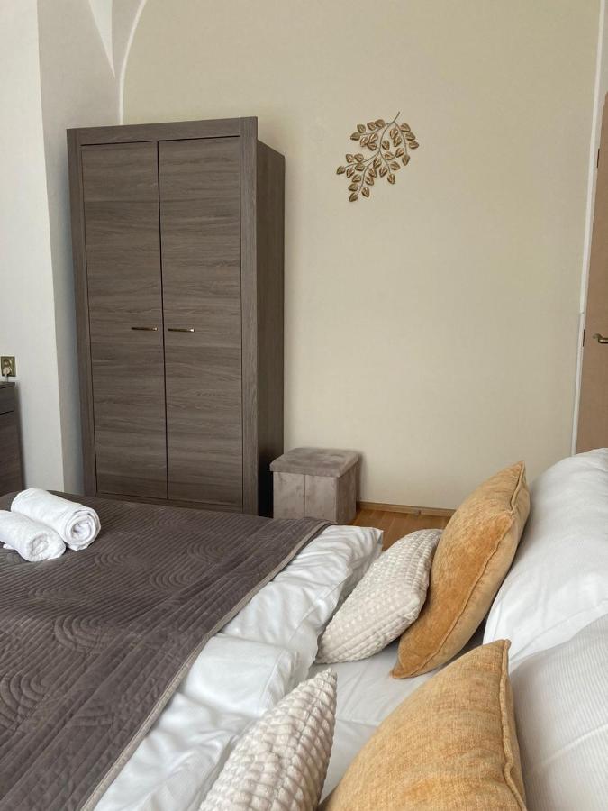 Zamecky Hotel Anton Florian فالتيس المظهر الخارجي الصورة