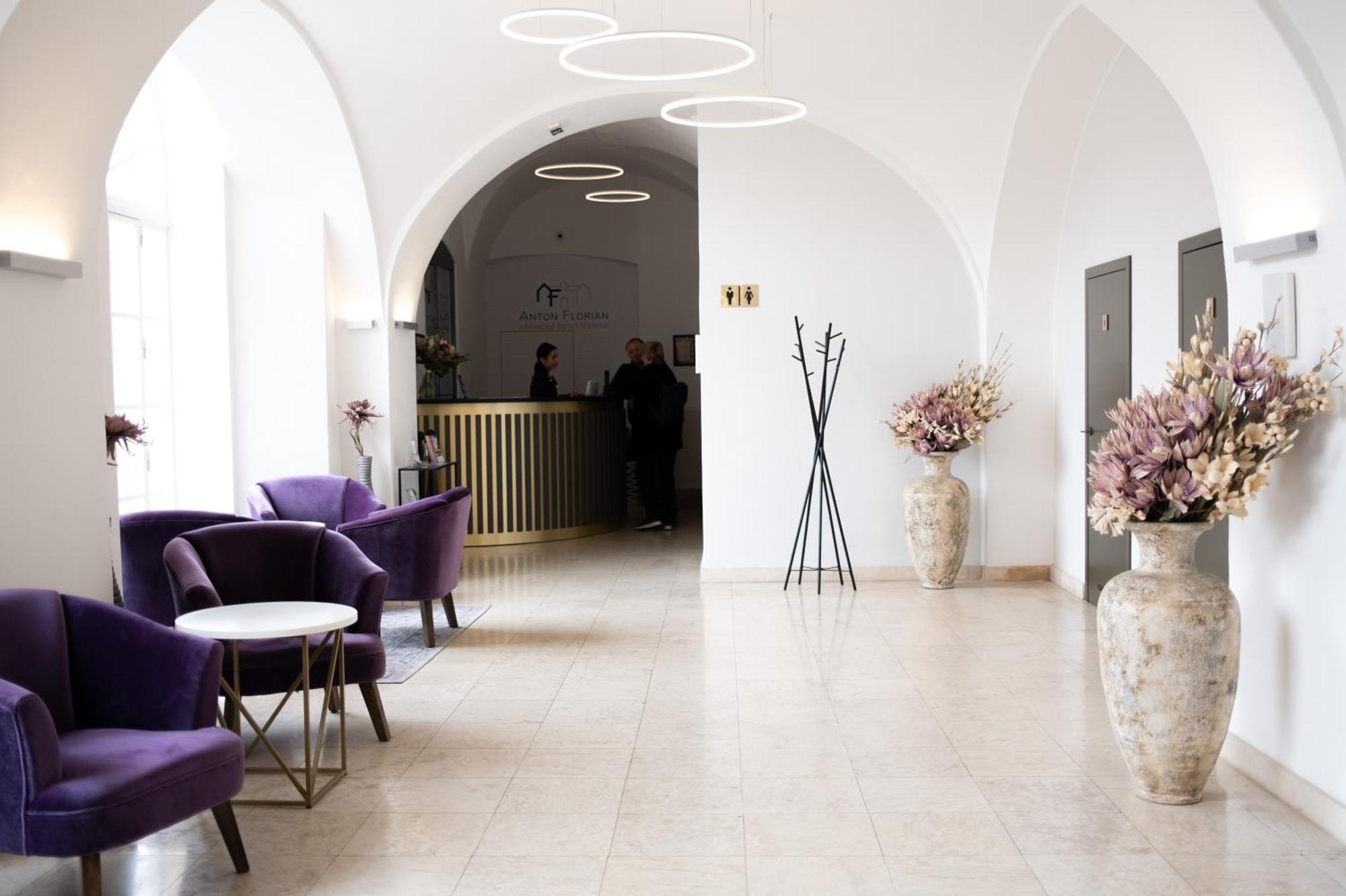 Zamecky Hotel Anton Florian فالتيس المظهر الخارجي الصورة
